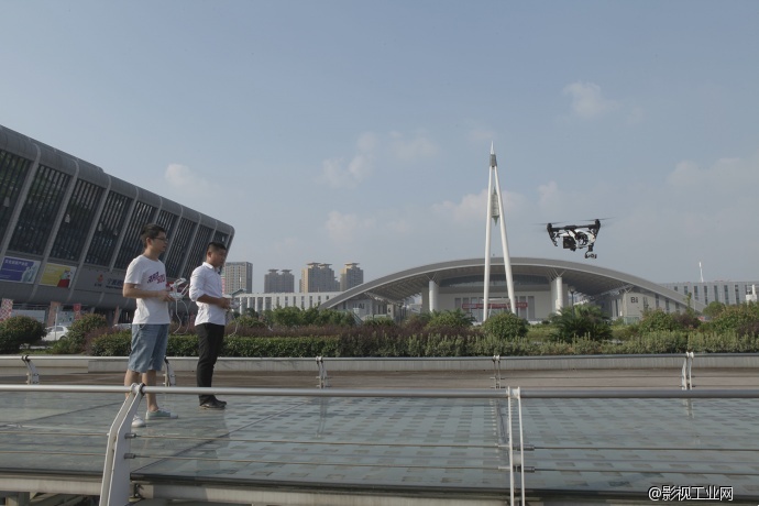 镜像宁波（他们给这座城市装了一面镜子）