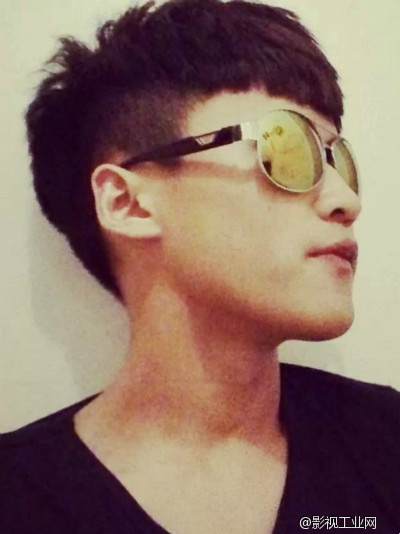 刘亦晨是谁？揭秘刘亦晨成为首个QQ头像网名空间的QQ日志明星
