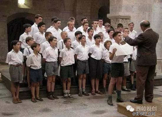 爱与体制的较量——《放牛班的春天》