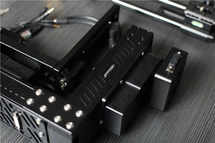 【器材党】ASXMOV-阿斯摩威 多轴摄影轨道 完美开箱测试