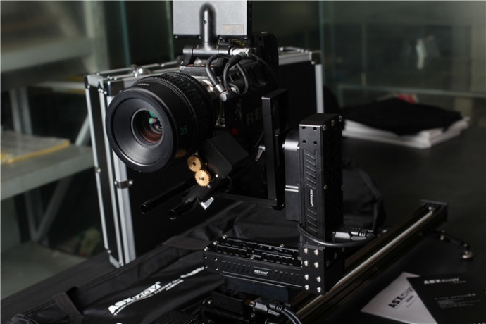 【器材党】ASXMOV-阿斯摩威 多轴摄影轨道 完美开箱测试