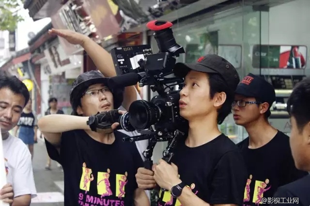 导演：黄刚 摄影：陈宇　专访——你把一条长片拍烂了，还不如把一条短片拍好了！