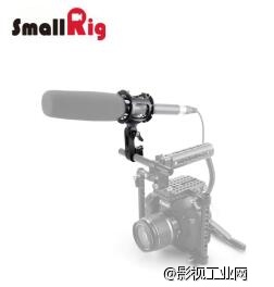 我们不是海军元帅斯摩格，我们是搞机团斯莫格。。。