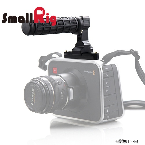 我们不是海军元帅斯摩格，我们是搞机团斯莫格。。。