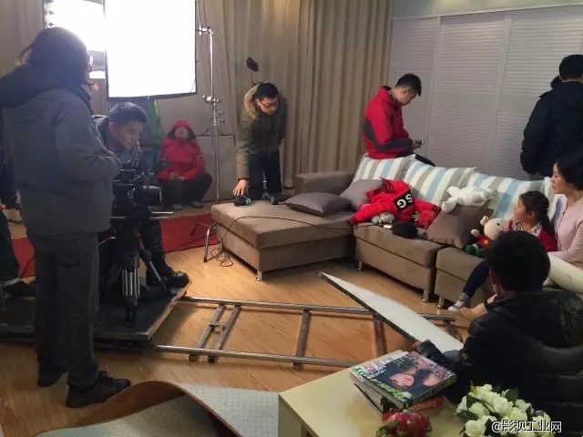 亿动力数字影视基地1号棚102景最新动态 -《泰康在线》广告拍摄