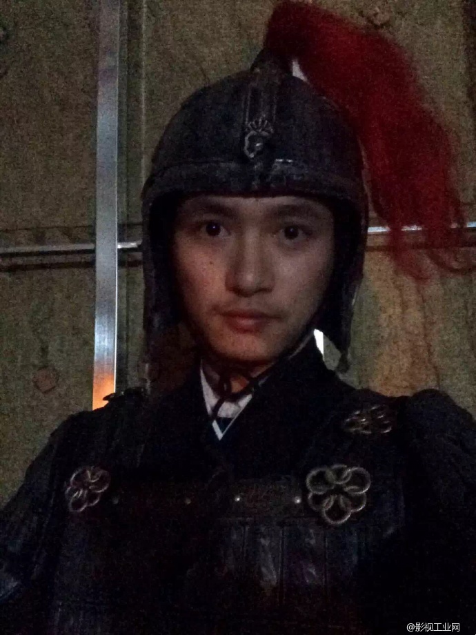 著名演员陈龙来我们影视基地拍广告啦!我们的工作人员也因参演而正式出道!