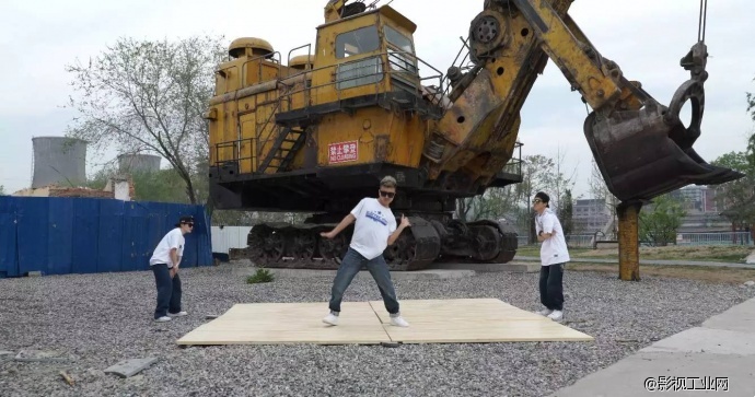 索尼全画幅微单™A7S创作者手记——《krazy Dancer》摄影篇