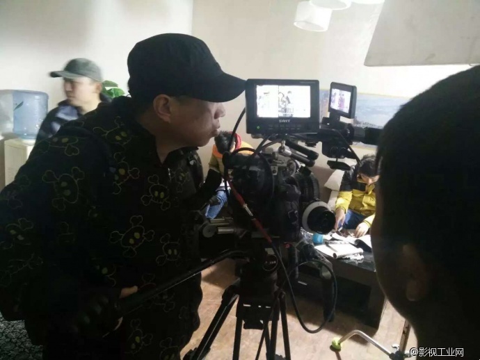 网络大电影《我的美女明星老婆》正在亿动力基地拍摄中！