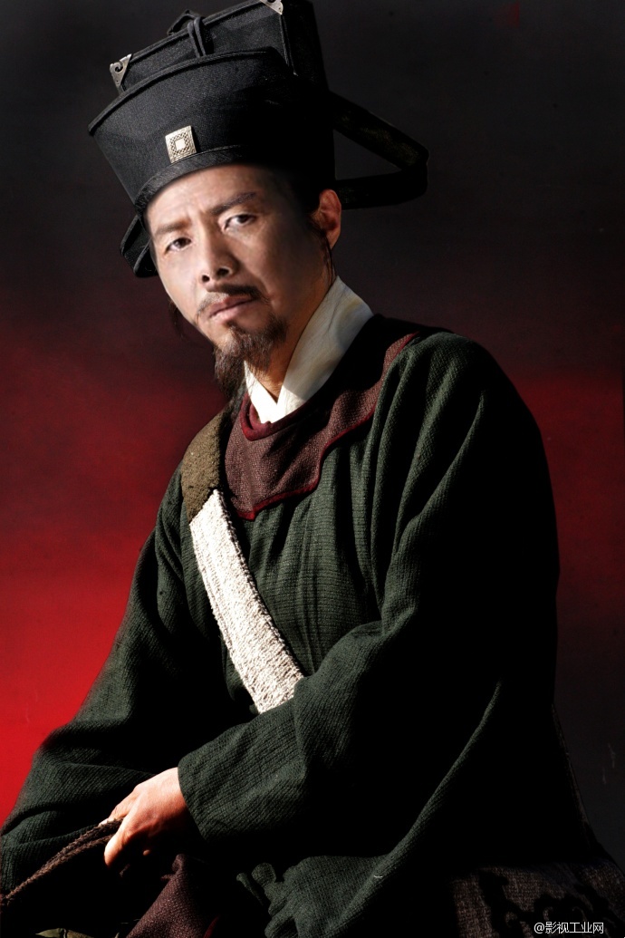 冯小刚，我想给您化个妆