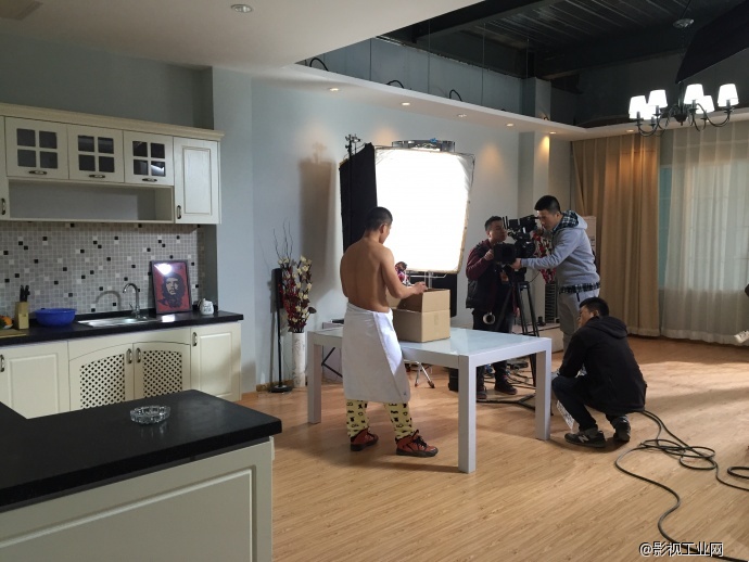 亿动力影视基地内最新广告拍摄花絮~