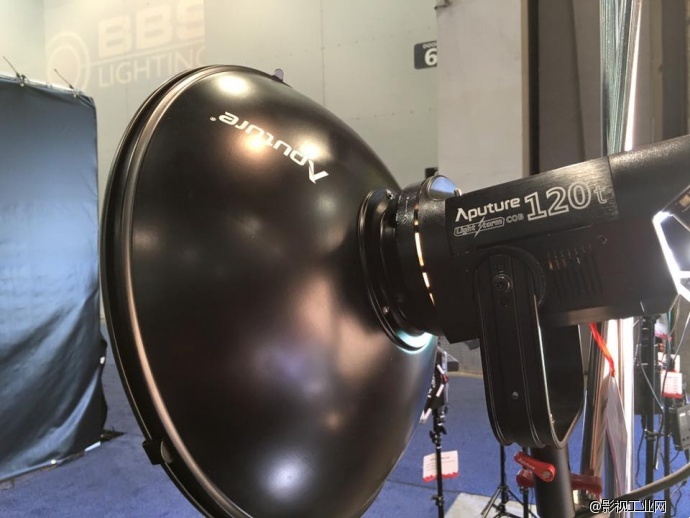 Aputure爱图仕NAB2016第一天现场播报:光·风暴系列又出新品!