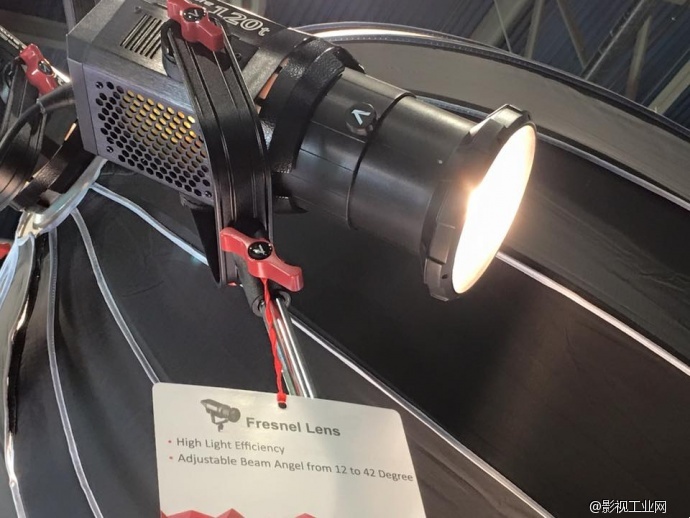 Aputure爱图仕NAB2016第一天现场播报:光·风暴系列又出新品!