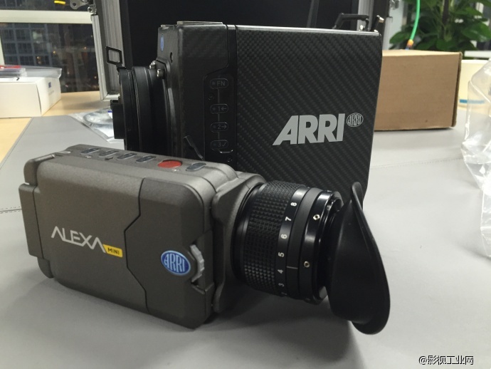 阿莱 ALEXA mini 和 AMIRA 摄影机现货销售 有需要的老师请联系我　 价格肯定合适　 买到就是赚到