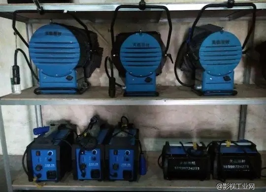 四川成都三环内专业影视摄影棚及影视器材灯光出租