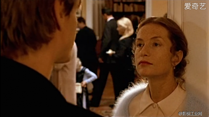 性中围城 ：我出不去　 你进不来