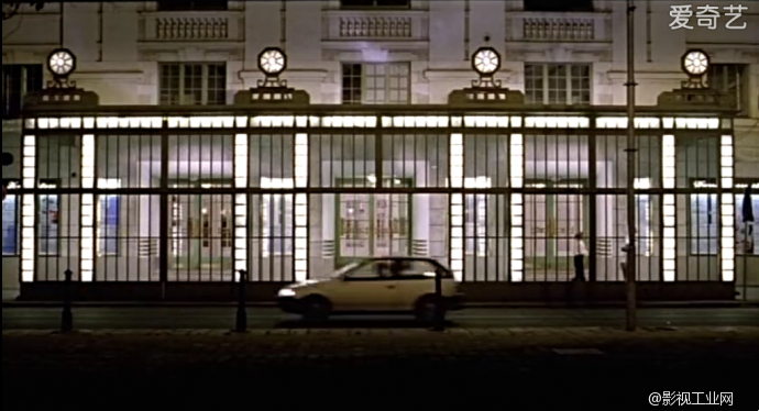 性中围城 ：我出不去　 你进不来