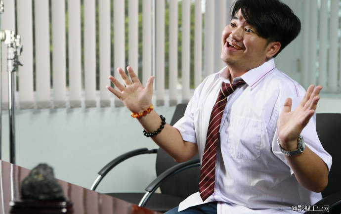 ​鲜有的关注底层民生 《超级神仙石》做有情怀的喜剧伦理电影