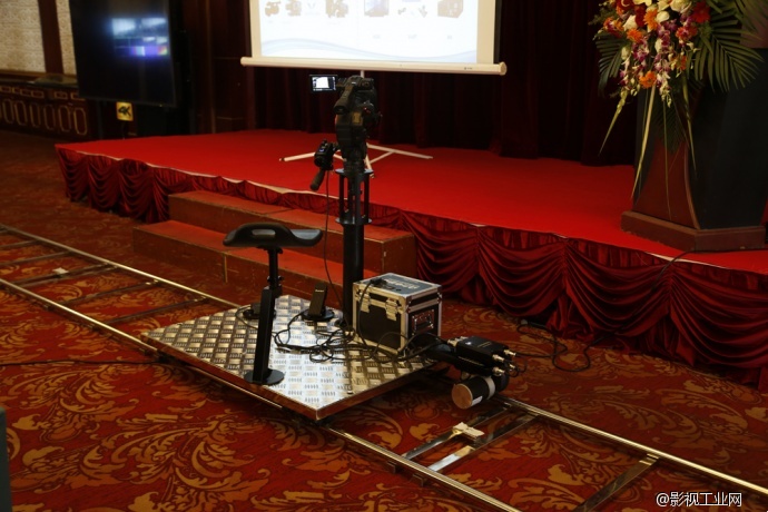 2016年青牛电动轨道车、电控滑轨技术交流会