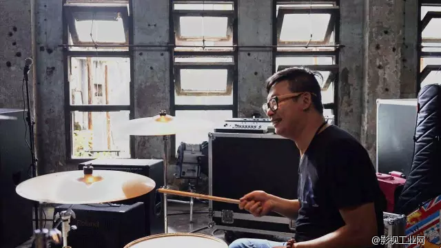 汪峰的耳机广告请来了Hanpan演奏家 —— TVCBOOK.com