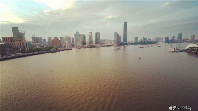 上海外滩东方明珠高清航拍素材