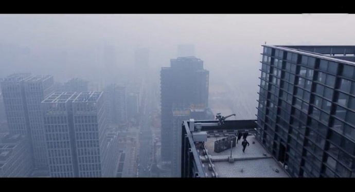 《迫在眉睫2》精彩航拍片段