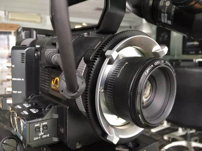 用买索尼FS7的钱换台索尼F55如何？