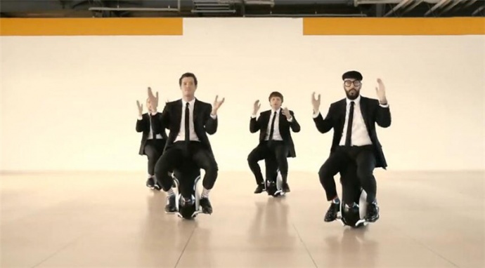 《I Won\'t Let You Down》雨伞元素航拍