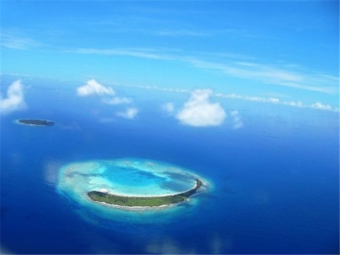 站在上帝的视角俯拍天堂:Ahmed Zahid航拍马尔代夫风光