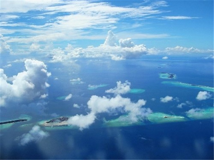站在上帝的视角俯拍天堂:Ahmed Zahid航拍马尔代夫风光