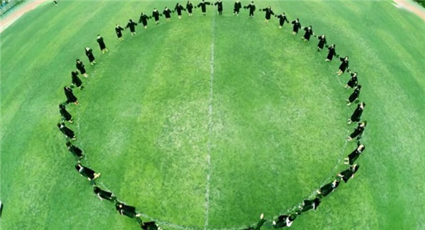 川师无人机航拍毕业照