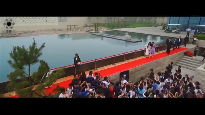 美爆了！范冰冰青岛海洋公益行