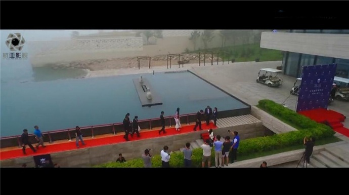 美爆了！范冰冰青岛海洋公益行