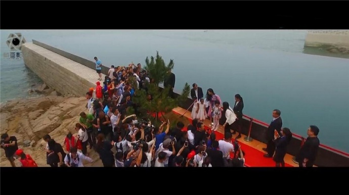 美爆了！范冰冰青岛海洋公益行