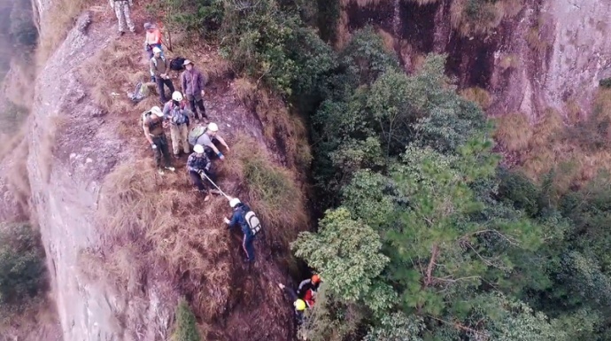 徒步穿越永嘉十二峰航拍精彩瞬间