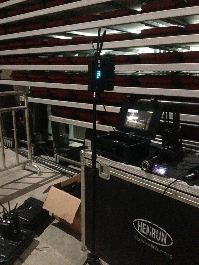 影视无线图传这家的有点不一样带无线通话和无线监看