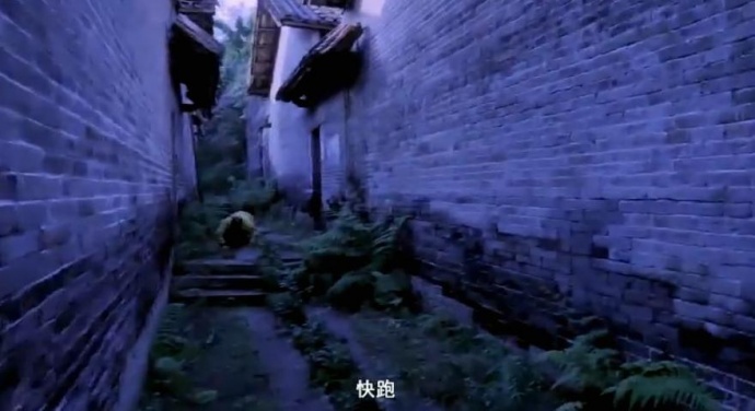 ​导演用好莱坞式的叙事手法，诠释了真正的烧脑是让观众不断否定自己的判断！