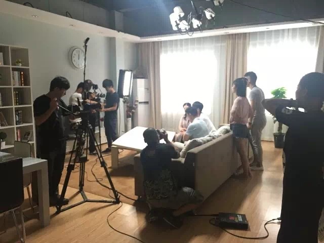 CCTV12社会与法《一线》特别栏目《直击现场·谜踪》在我基地完成部分拍摄，期待播出！