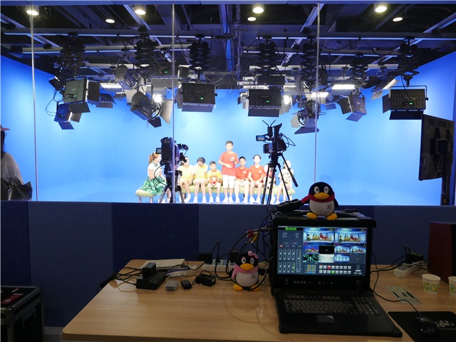 助力腾讯众创空间开园仪式 百台TOPVJ半价体验全国首落金华