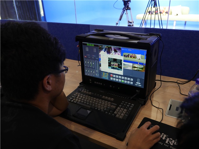 助力腾讯众创空间开园仪式 百台TOPVJ半价体验全国首落金华