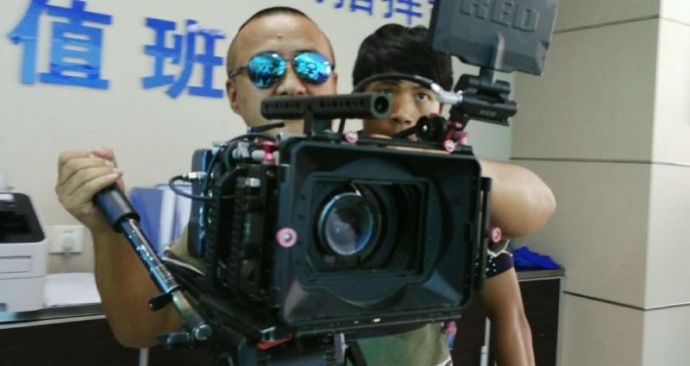 拍微电影用什么摄像机