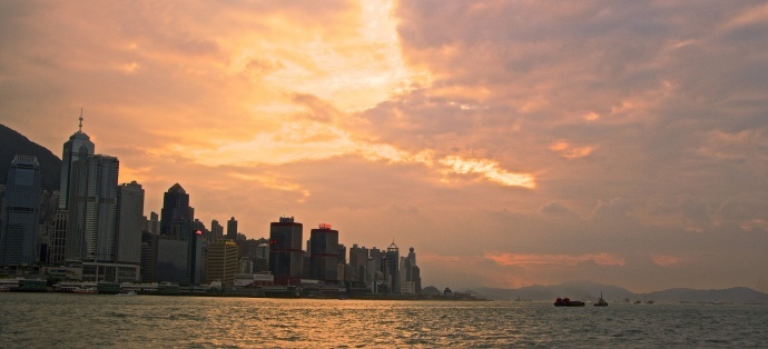 安琴Type EZ幻影镜头下的8K香港，快分享首位预订摄影师试拍素材