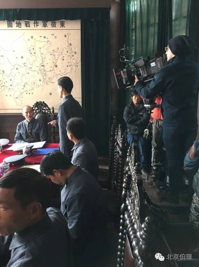 如何与《纸牌屋》团队一同打造《重生》？