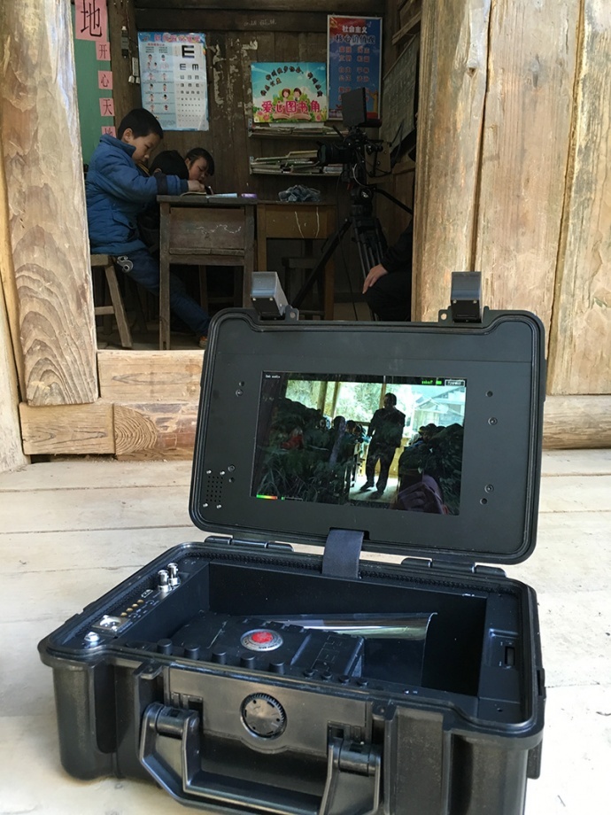 影视高清无线监看带无线图传和无线导播内置专业视频分析功能