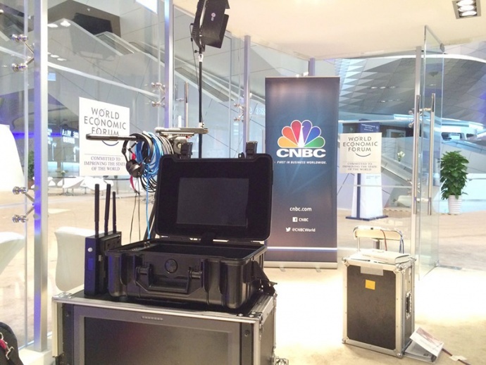 影视高清无线监看带无线图传和无线导播内置专业视频分析功能