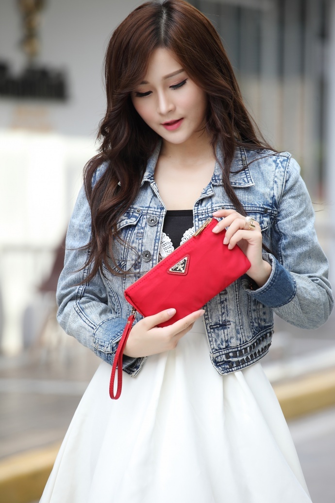 淘宝 专业摄影模特与bag