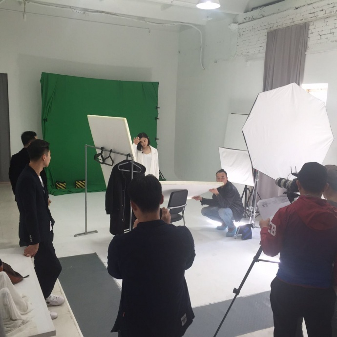 超便宜影棚出租100/小时