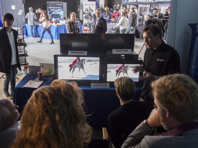 ROUSH Media受邀出席ASC摄影师Shane Hurlbut主办Hurlbut Visuals Holiday Open House活动