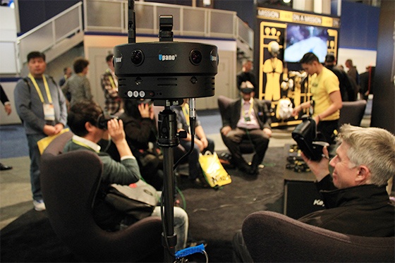 这款在CES上进行跨国VR直播的设备 满足了人们的好奇心