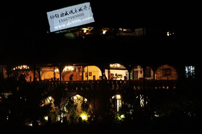 缅甸渔民单腿划船 捕鱼撒网艺术感十足《迪威娱乐城官方摄影》