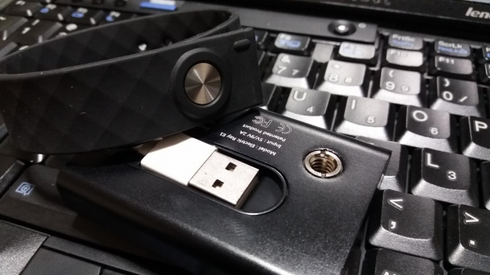 印迹电鳐E1,便携式单反微单供电系统评测